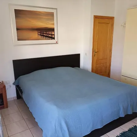 Remarkable 3-Bed Apartment In Puertito De Guimar Апартаменты